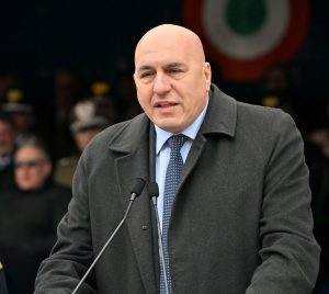 Kosovo, Crosetto “Presenza italiana determinante per mitigare tensioni”