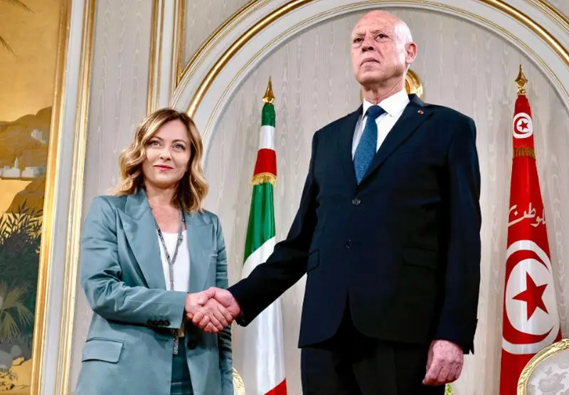 Immigrazione, Meloni “Portare avanti lavoro con la Tunisia”