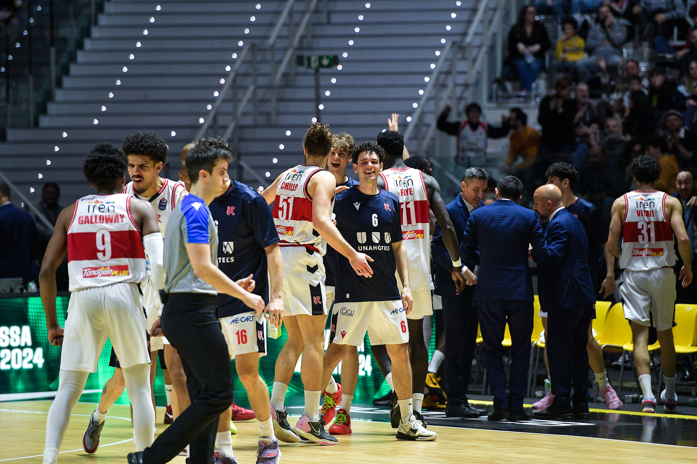 Eurolega. L’eroica notte della Virtus: impresa e resurrezione, ribaltato l’Efes, venerdì Baskonia