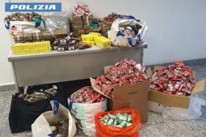 Roma – Nascondeva 350 chili di droga in casa, arrestato ventenne