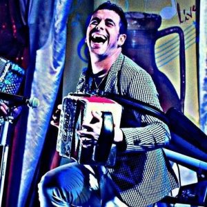 Rieti – Stroncato da un malore, a 42 anni, Claudio Di Muzio, campione mondiale di organetto