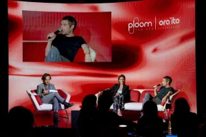 Alla Milano Design Week il lancio globale di Ploom Special Edition Red