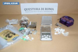 Allumiere, sorpreso con hashish e coca: in manette pusher 30enne