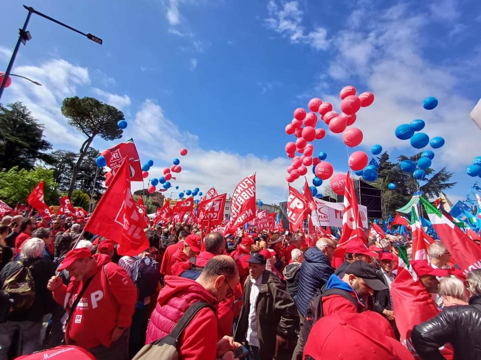 Roma – Lavoro, corteo Cgil-Uil per sicurezza e sanità