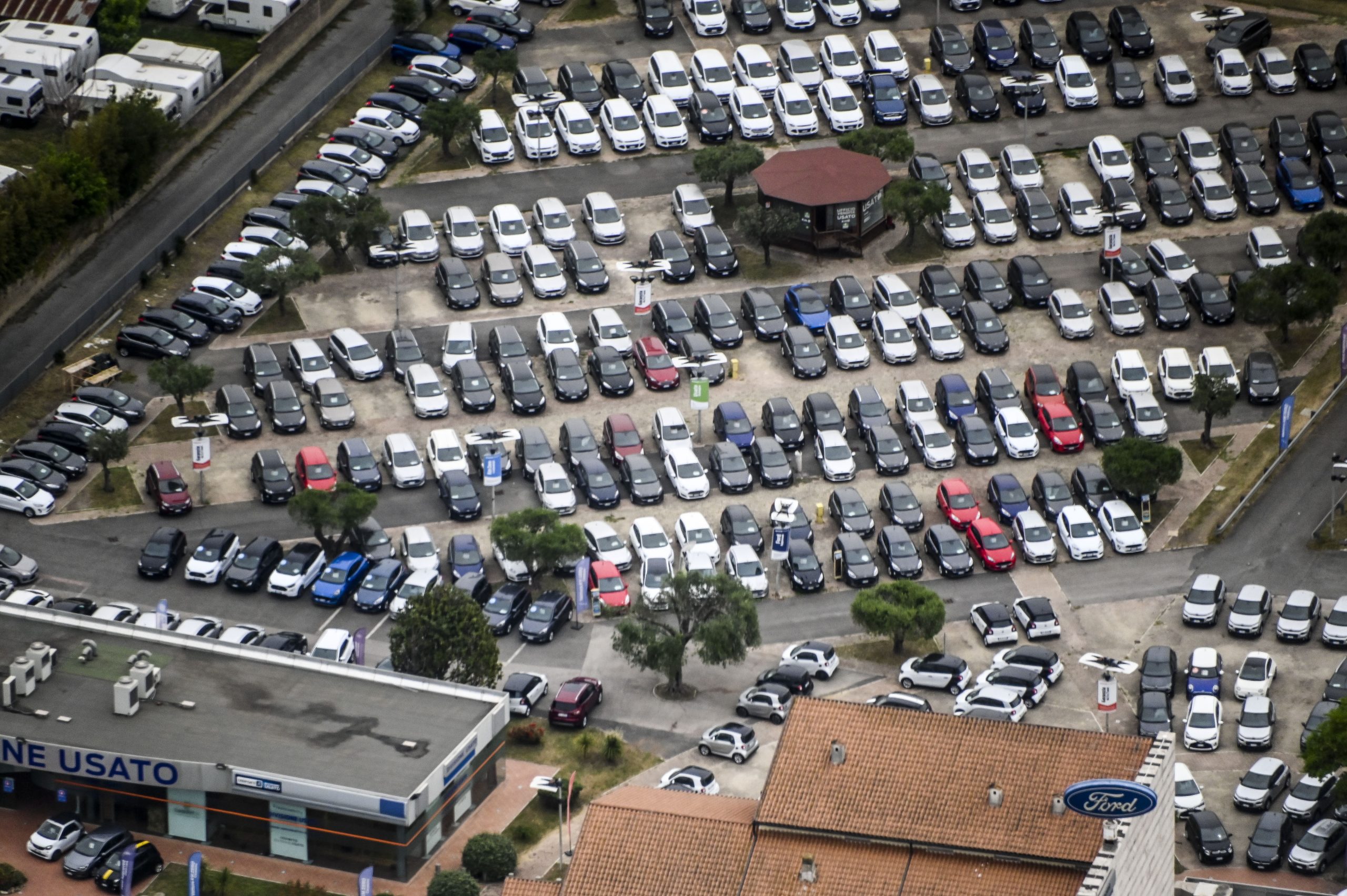 Frosinone – Tenta di comprare auto aprendo finanziamento a carico di un’altra persona, denunciato