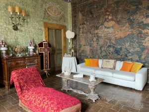 Bolsena – Il conte Cozza Caposavi apre le porte del suo palazzo al programma Home & Garden Tv