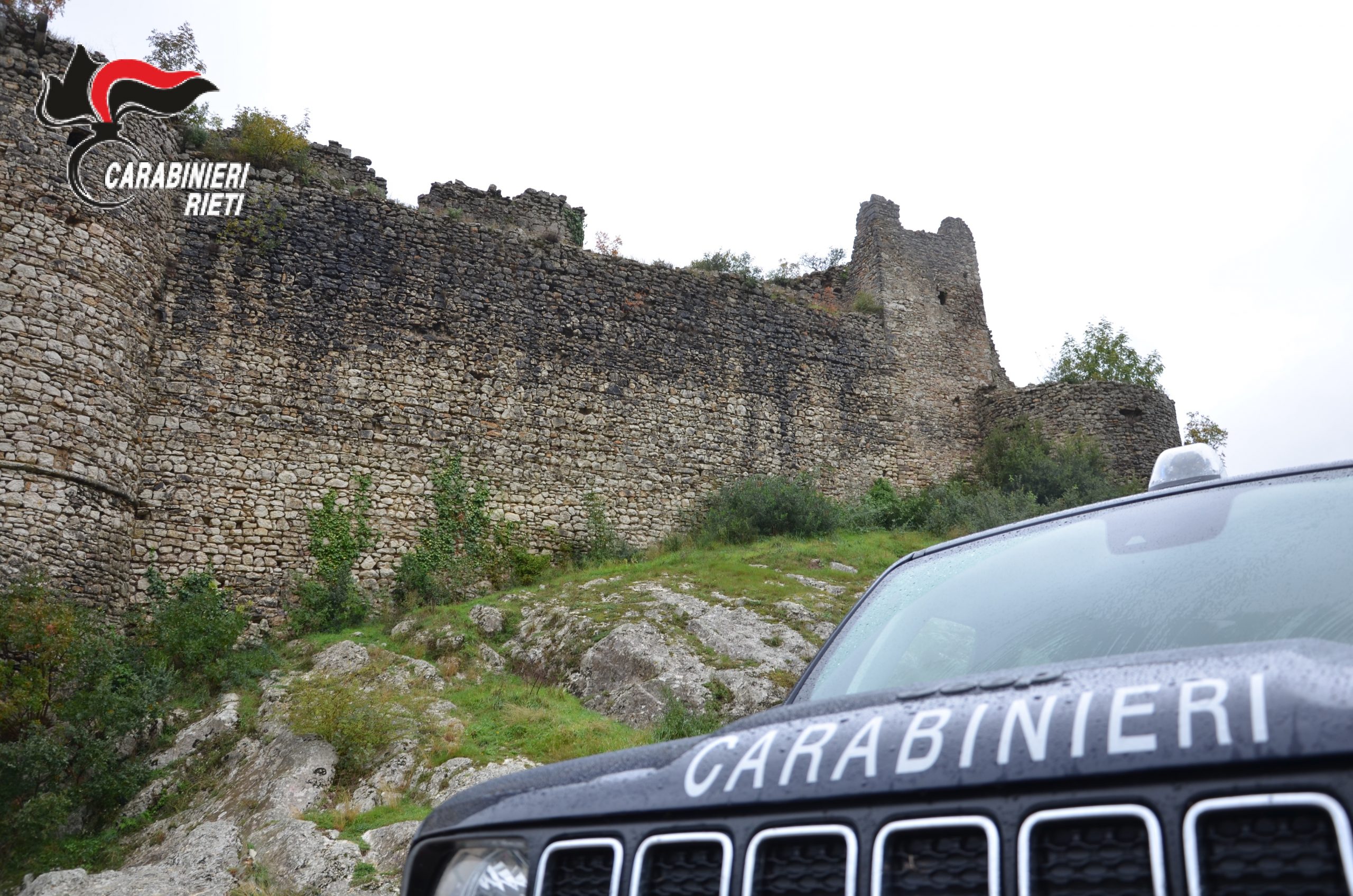 Danneggiamento, imbrattamento e diffamazione: arrestato 60enne straniero nel Reatino