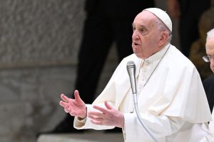 Papa “Il dono della pace giunga alle popolazioni stremate da guerra e fame”