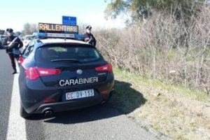 Reggio Calabria, grave incidente su SS106: scontro tra auto e moto, un morto
