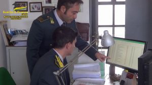 Sequestrata area con 200 tonnellate di rifiuti pericolosi nel Lazio