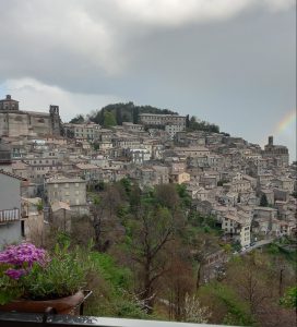 Patrica, caos sulle bollette dei rifiuti: importi raddoppiati e il Comune non risponde ai cittadini