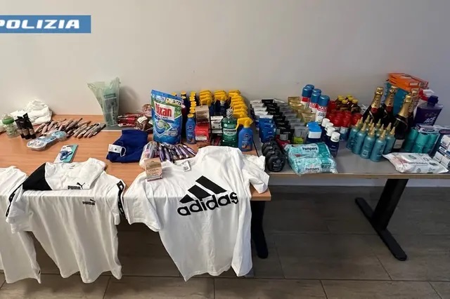 Ladispoli, saccheggiano supermercato: arrestati cinque rumeni