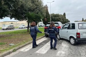 Ladispoli, minicar contro suv: 17enne ricoverato al Padre Pio