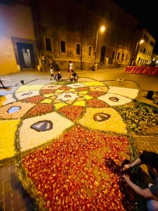Tarquinia – Corpus Domini, la città si prepara all’evento tra infiorata e concerti