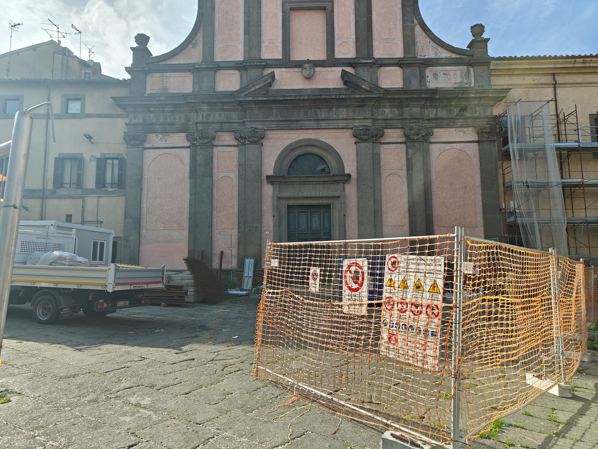 Viterbo, l’anagrafe si sposta a Via Cavour mentre Fontana Grande “si rifà il trucco”