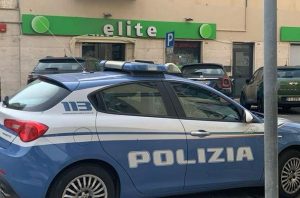 Civitavecchia – Rapina al supermercato Elite, si è costituito ai carabinieri 20enne del posto