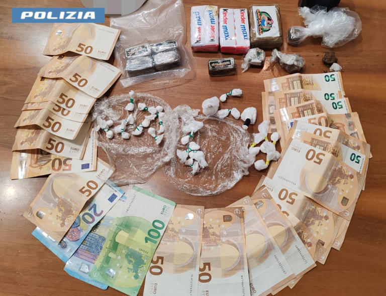 Lotta allo spaccio di droga, 8 arresti