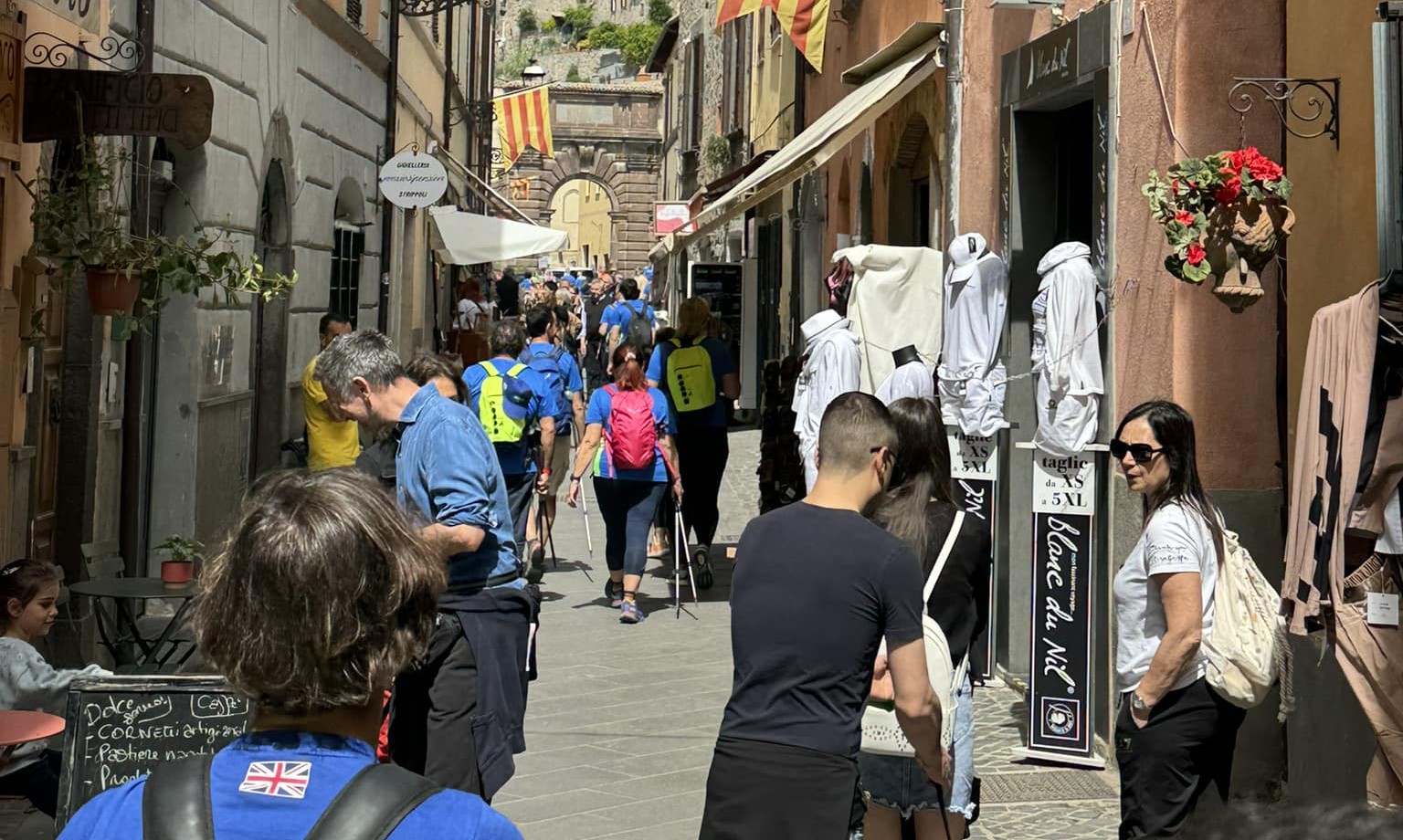 Bolsena, boom turistico da record per il “superponte” del 25 aprile: “Un Ferragosto anticipato”