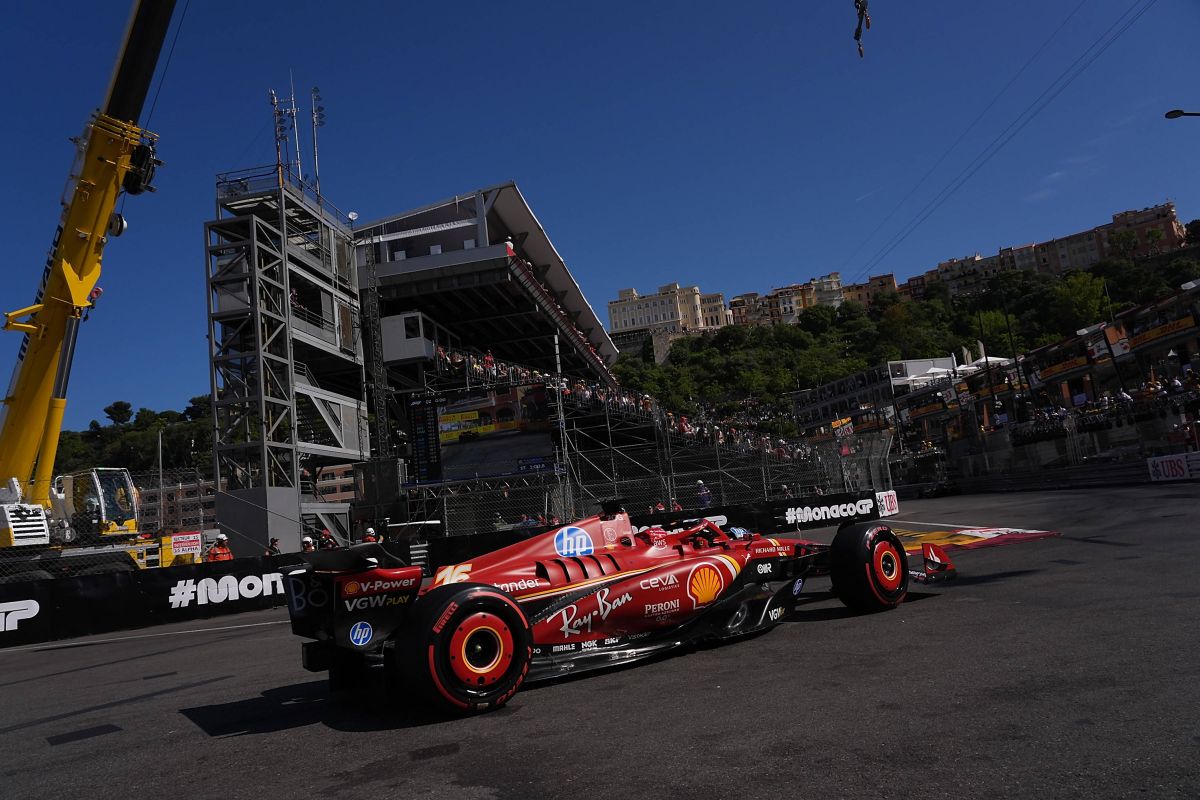 Ferrari, il trionfo di Montecarlo: stravince Leclerc, bronzo per Sainz