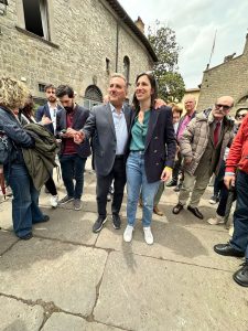 WhatsApp Image 2024-05-18 at 18.37.39 (1)