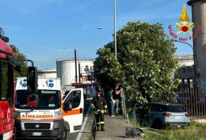 Civitavecchia, auto finisce fuori strada sull’Aurelia: ferite due donne e una bimba di 7 mesi