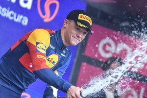 Il Giro d’Italia di Milan: tris 2024, Jonny vince pure a Cento