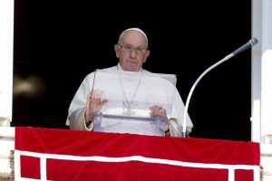 Papa “Preghiamo per la pace” e rivolgendosi a Mosca e Kiev “Liberate i prigionieri”