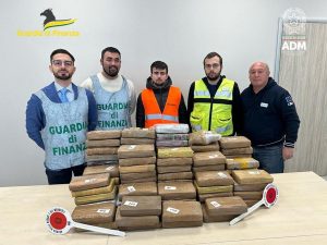 Sequestrati 116 kg di cocaina nell’interporto di Vado Ligure