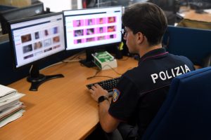 Pedopornografia online: perquisizioni in tutta Italia e 2 arresti, uno a Frosinone