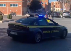 Ostia, stabilimento balneare utilizzato per riciclaggio: cinque arresti