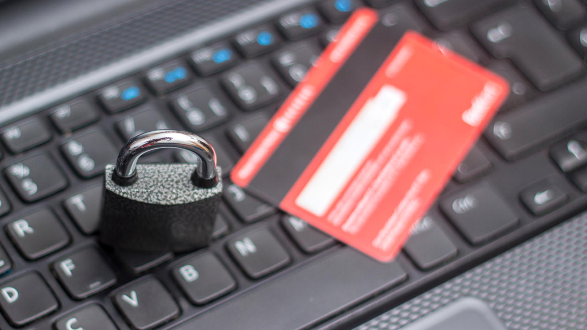 Oriolo Romano – Vende consolle a prezzi vantaggiosi ma non le consegna: quarantatreenne denunciato per truffa online