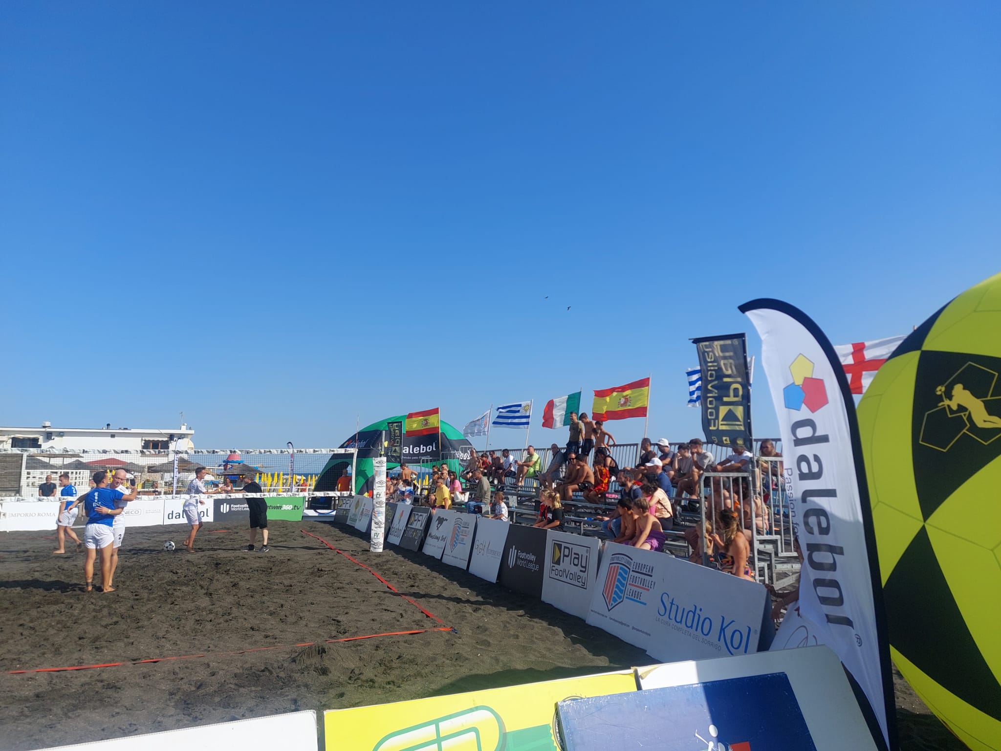 Ladispoli, spettacolo e prestigio in spiaggia: al via la Stars Cup International