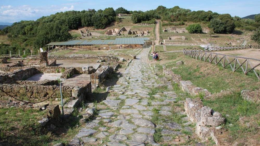 Tarquinia – Al Parco archeologico restituzione di preziosi reperti recuperati dai carabinieri