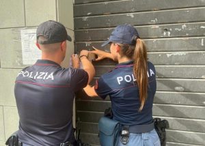 Trovati minorenni in sala scommesse a Roma, sequestrata