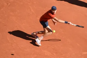 Parigi 2024, clamoroso Sinner: tonsillite, salta le Olimpiadi