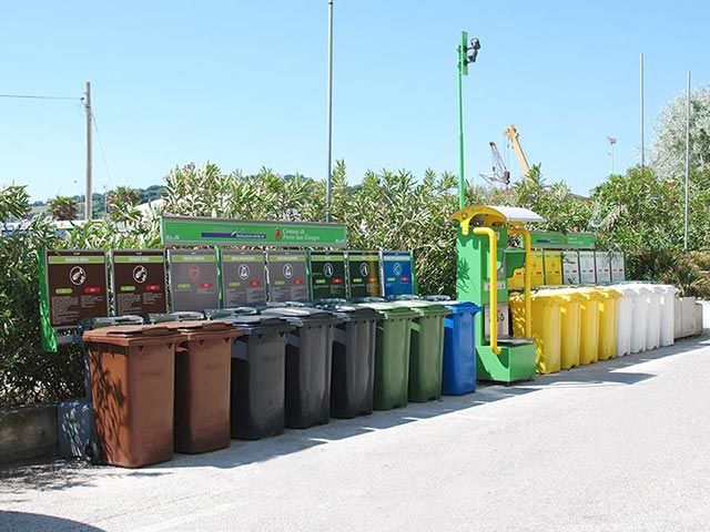 Tarquinia, attive da oggi al Lido due  isole ecologiche presidiate
