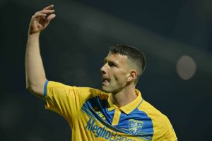 Frosinone Calcio, duro colpo da digerire: a sorpresa lascia capitan Mazzitelli, direzione Como pure lui