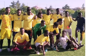 Una partita di calcio contro lo sfruttamento dei braccianti: il vescovo Piazza darà il calcio d’inizio