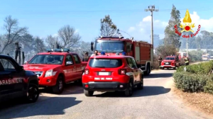 Sabaudia, da ieri brucia un vivaio a Strada Nocchia: minacciate alcune abitazioni