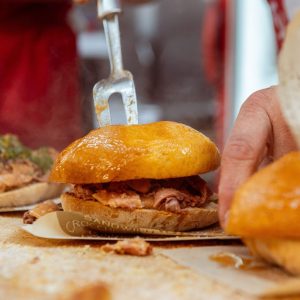 Tuscania – Ecco Gnam Food Event, l’appuntamento dedicato allo street food tra le vie del borgo