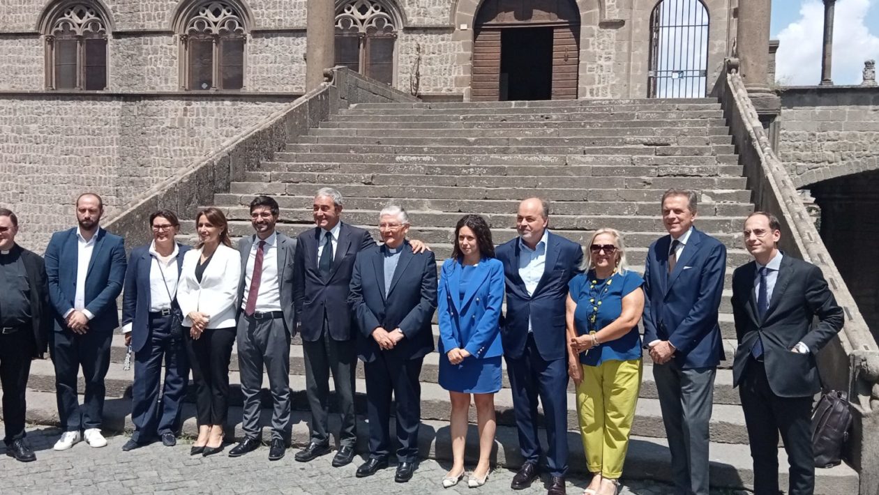 Viterbo – “Sgarbo istituzionale” verso la consigliera Allegrini che non le manda a dire a Sberna e Sabatini