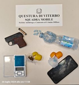 Spacciava le “blue punisher”, una delle droghe più potenti al mondo: in manette senegalese