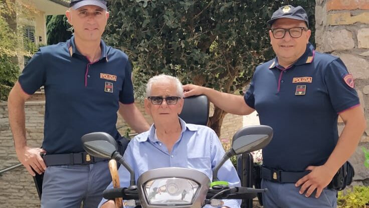 Terracina, anziano cade in un canale e resta attaccato alla sponda per due ore