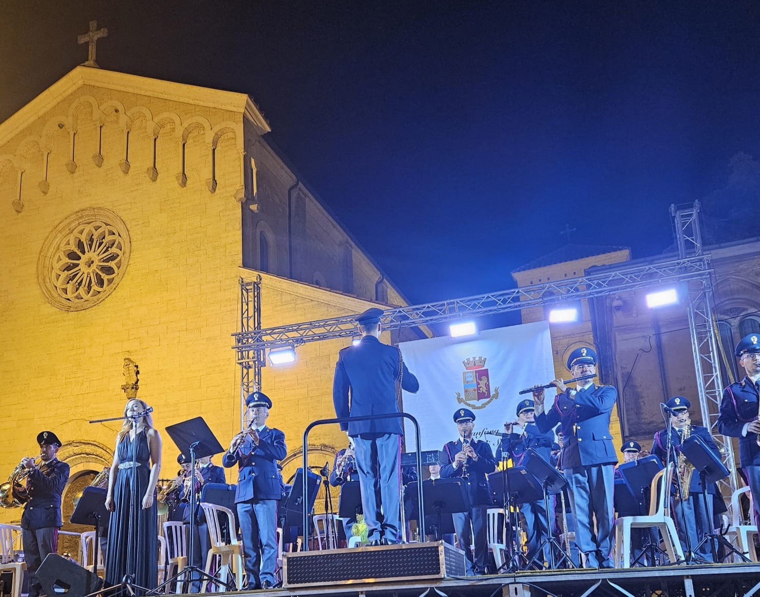 Sora: applauditissima esibizione della Fanfara della Polizia di Stato