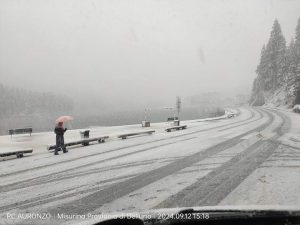 Veneto – La neve imbianca le Dolomiti Bellunesi, Zaia: “Tutti i luoghi più iconici trasformati anticipatamente”