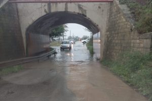 Tarquinia – Maltempo, sottopassaggio allagato e fango sulle strade (FOTO)