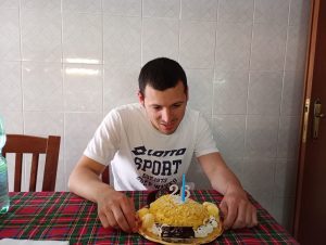 Cerveteri – È Fabrizio Mollo il ragazzo investito dal treno, il fratello: “Era ancora un ragazzino, non doveva andare così”