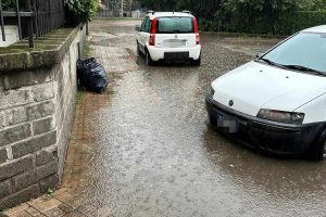 Maltempo – Strade allagate nella Tuscia, dopo Tarquinia tocca anche a Viterbo (FOTO)
