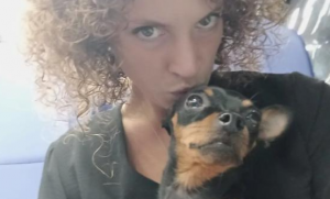 Roma, la 30enne Valentina Ruatti trovata morta in casa: il suo cane l’ha vegliata per due giorni