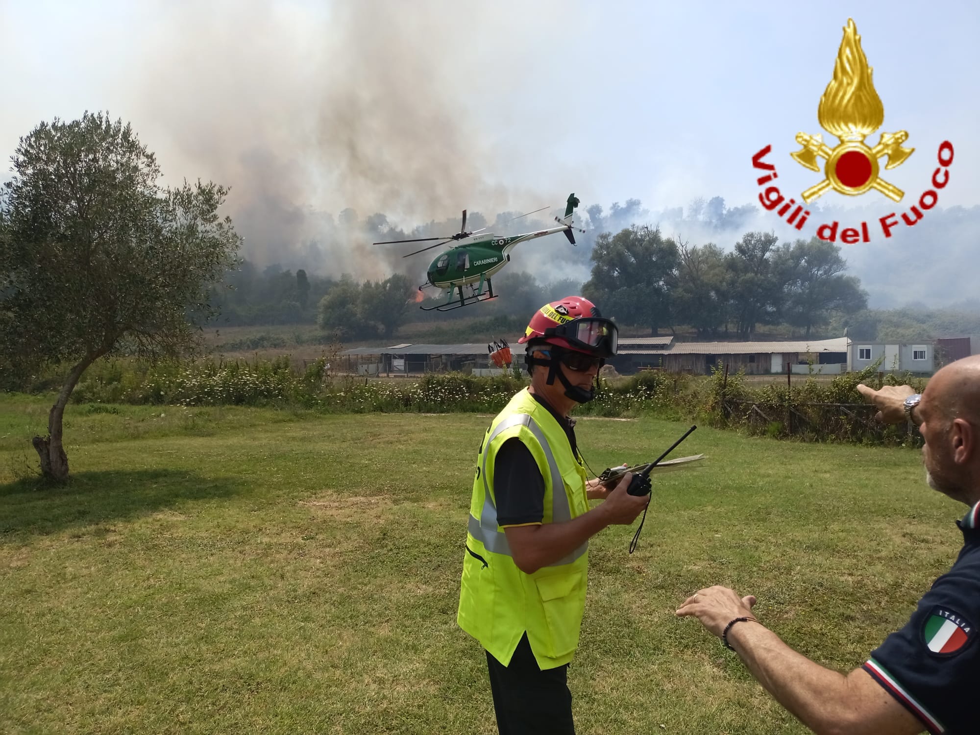 Il Capo Reparto Esperto dei Vigili del Fuoco di Civitavecchia Giovanni Quaranta lascia il testimone a Massimo Labanti
